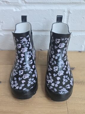 Black Floral Waterproof Chelsea Rain Boots - Women's